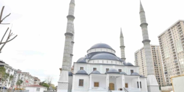 Yıllardır atıl bırakılan Yeşilkent Camii, Kadir Gecesi’nde ibadete açılıyor
