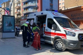 12 yaşındaki çocuk ambulansın önüne atladı