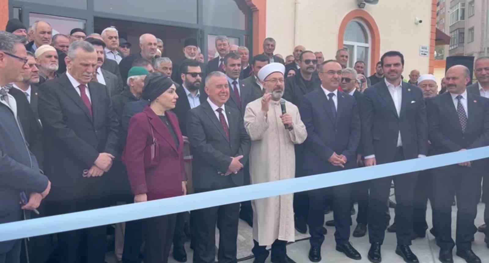 Diyanet İşleri Başkanı Erbaş: "Ülkemizde cami sayımız 90 bini aştı"