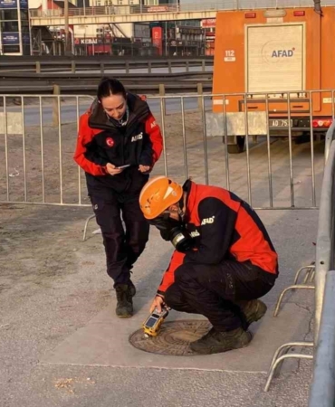 Kocaeli’de 12 gündür devam eden gaz yangını, AFAD ekipleri ölçüm yaptı
