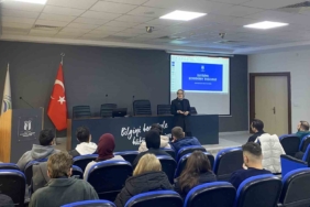 Zor insanlarla kolay iletişimin yolları SUBÜ’de konuşuldu