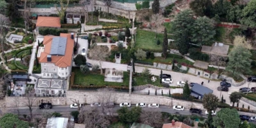 İBB Başkanı Ekrem İmamoğlu’nun gözaltına alındığı evindeki hareketlilik havadan görüntülendi