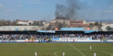 Bursaspor-Kütahyaspor maçında yangın paniği