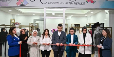 Esenyurt’un ilk ‘Hanımeli Tasarım ve Üretim Merkezi’ açıldı