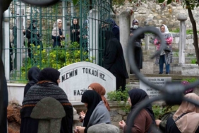 Sultangazi Belediyesi, Ramazan boyunca İstanbul’un tarihi cami ve türbelerine geziler düzenledi