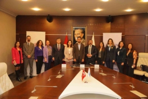 Erkek egemen ağır sanayi sektörüne kadın eli değecek