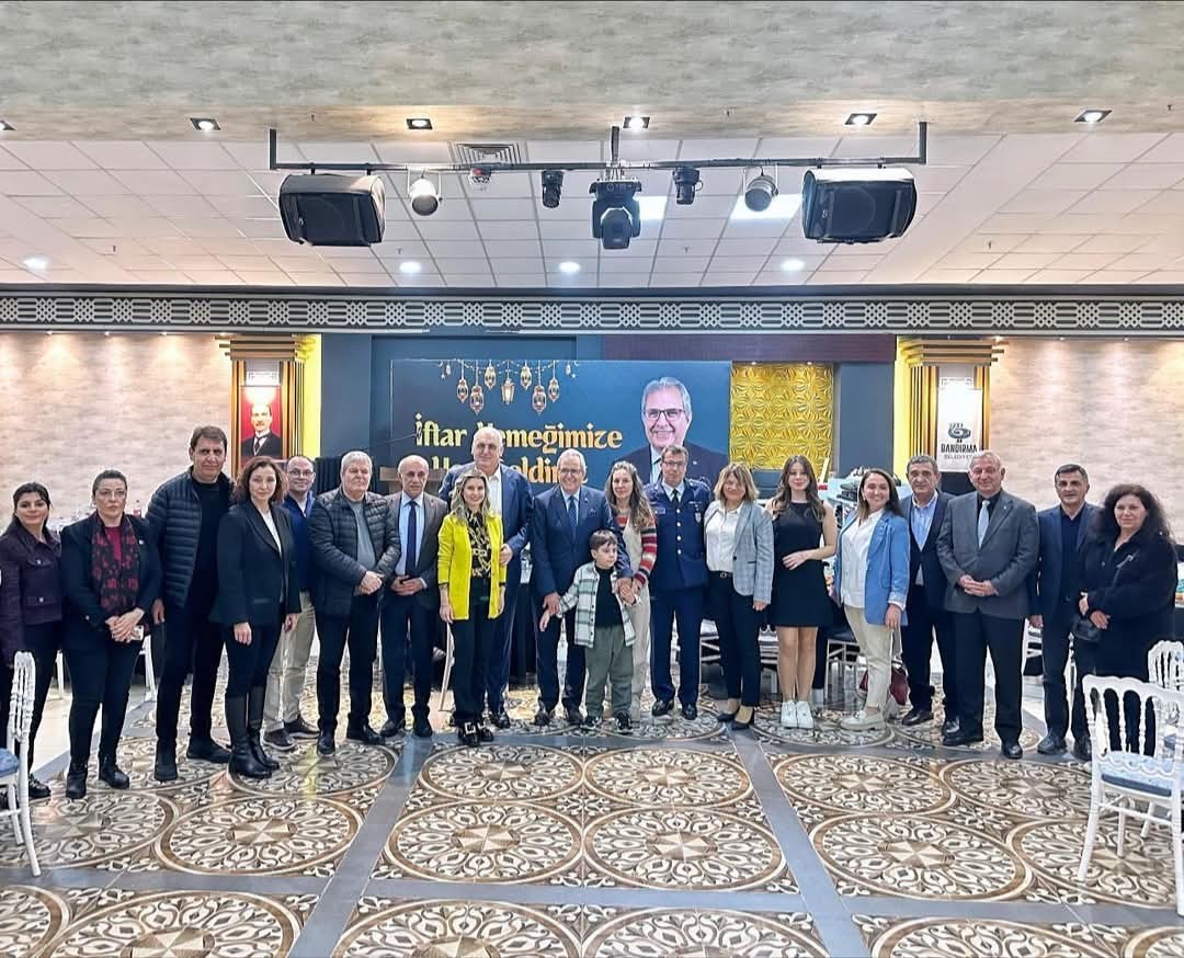 Şehit yakınları ve gaziler Bandırma Belediyesi’nin iftarında buluştu