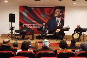 Eyüpsultan’ın dört bir yanında Ramazan’a özel müzik dinletileri