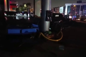 Kaza yapan araç, benzin istasyonuna daldı