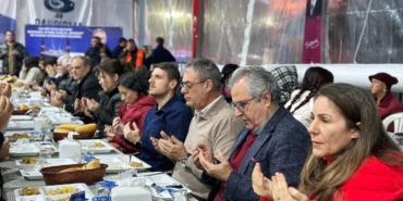 Bandırma’da iftar sofraları bereketlendi
