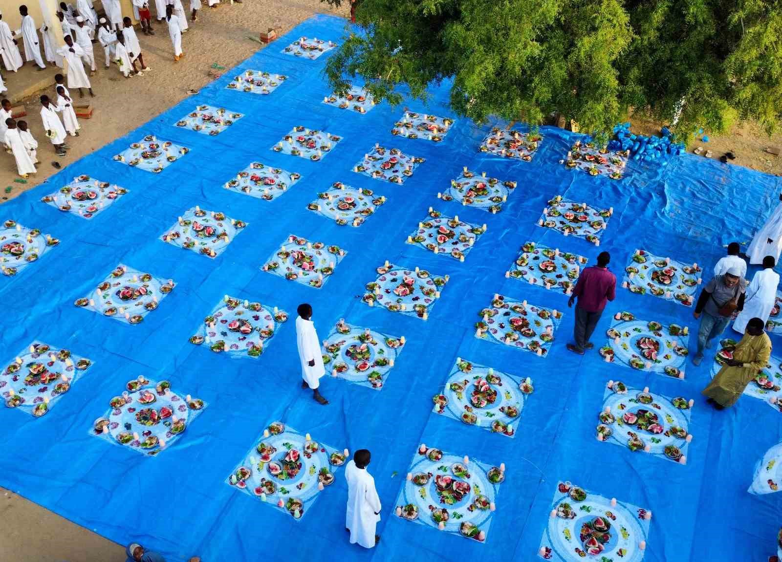 İhlas Vakfı Ramazan ayında yardım faaliyetlerine hız kesmeden devam ediyor