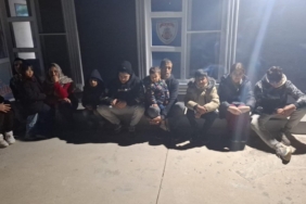 Ayvacık’ta 13 kaçak göçmen yakalandı