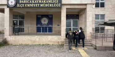 Eylemlerde "Seni emekli olduğunda bulacağım" diyerek polisi tehdit etmişti, yakalandı