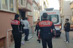 Çocuğunu okuldan almaya gitmeyince şüphelendiler, evinde ölü bulundu