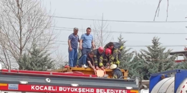 Temizlik yaparken kimyasal tankerinin içine düştü, ağır yaralandı