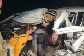 Sarıyer’de İETT otobüsü ile hafif ticari araç çarpıştı: 1 ölü, 1 yaralı