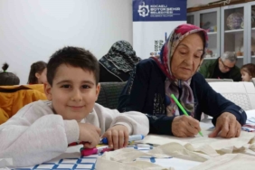 Filizden Çınara etkinliği: Büyükler torunlarıyla boyama yaptı