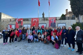 Ataşehirli kursiyerler Çanakkale Şehitliği’ni ziyaret etti