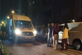 Yolda yürürken araçtan açılan ateş sonucu yaralandı