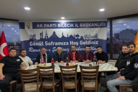 Taraftar guruplarıyla bir araya geldi