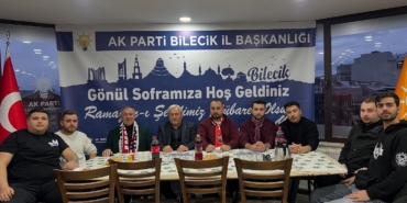 Taraftar guruplarıyla bir araya geldi