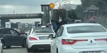 Yumruklar havada uçuştu