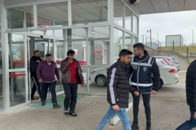 Düzensiz göçmenlere polis engeli