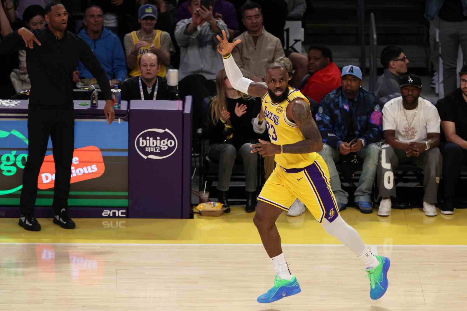 LeBron James, NBA’de 50 bin sayı barajını geçen ilk isim oldu