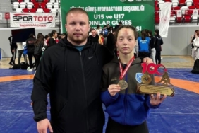 Kepsutlu güreşçi Yağmur Emir Türkiye şampiyonu