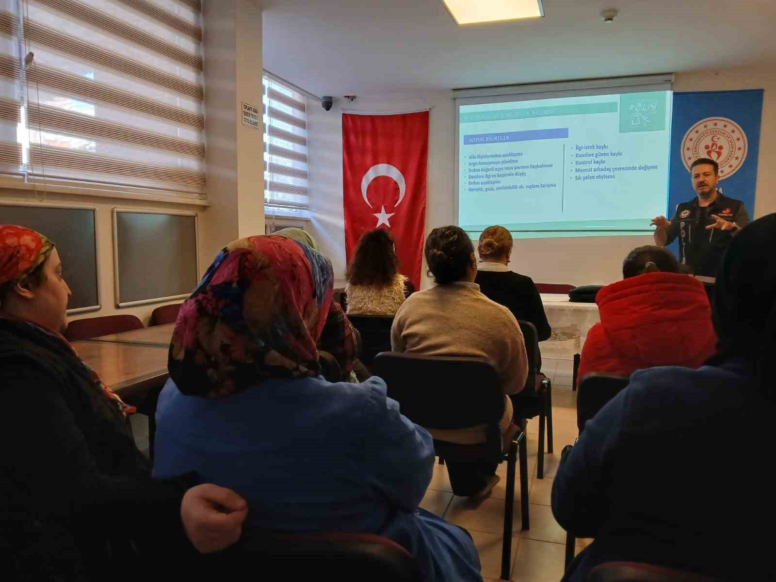 Bursa’da vatandaşlara ’Narko Nokta’ ve ’Narkolog’ eğitimi