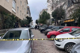 Avcılar’da bir adam eşi ve 3 çocuğunu vurup intihar etti
