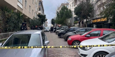 Avcılar’da bir adam eşi ve 3 çocuğunu vurup intihar etti