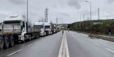 6 aydır Assan Hanil’den para alamayan tırcılar eylem yaptı