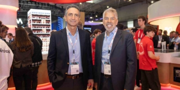 &quot;Amacımız, her bir müşterimiz için en iyi deneyimlerle dijital devrime yön vermek&quot;