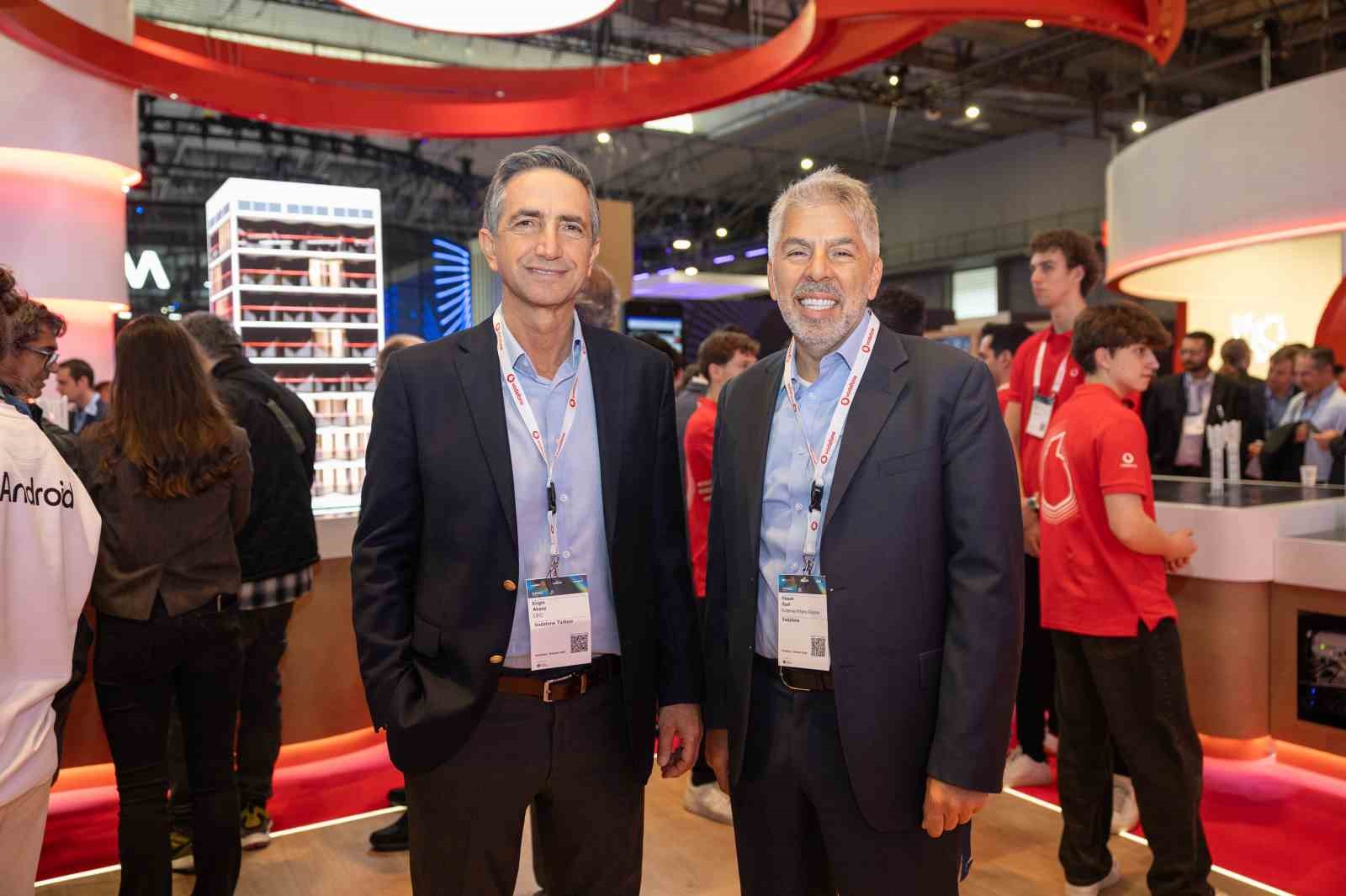 "Amacımız, her bir müşterimiz için en iyi deneyimlerle dijital devrime yön vermek"