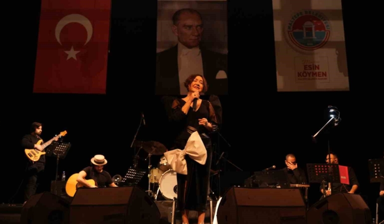 Maltepe’de Nazan Öncel coşkusu