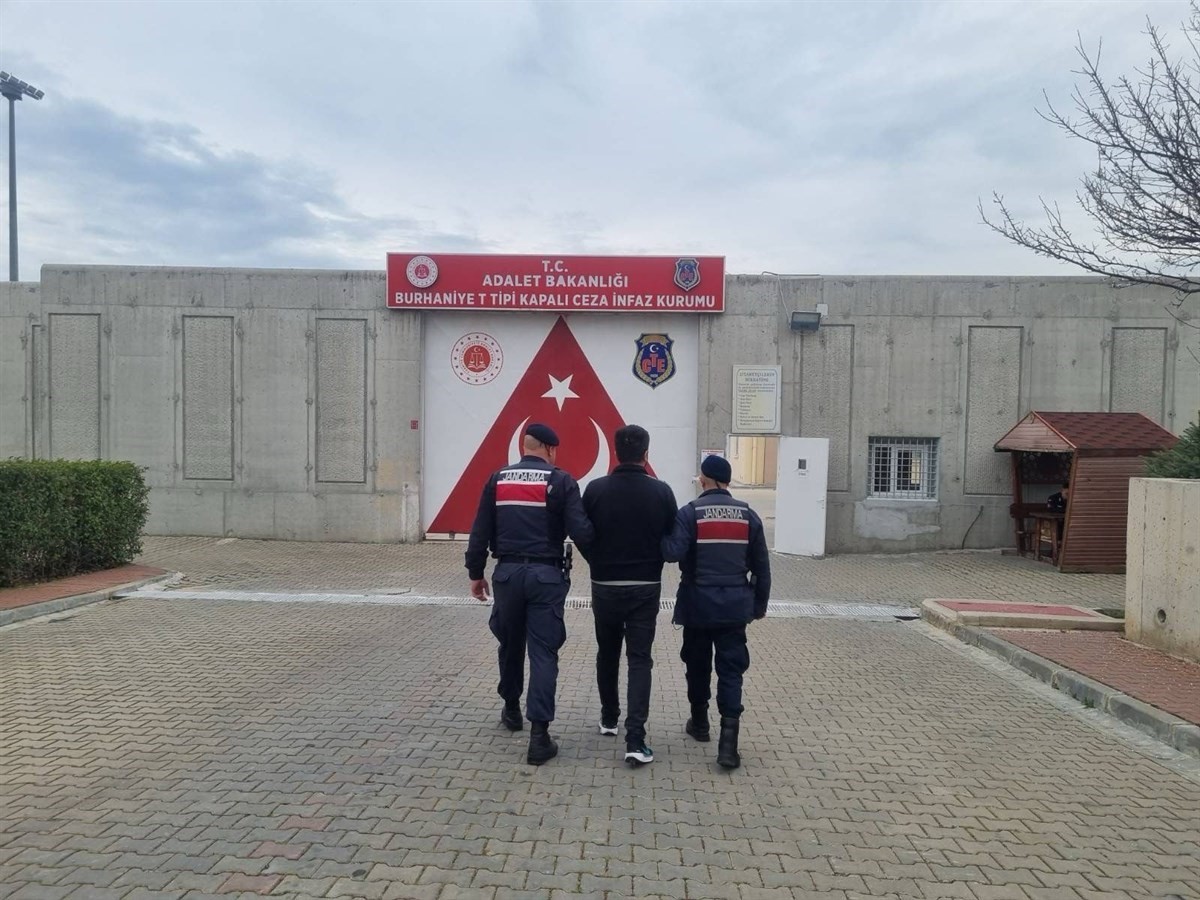 Balıkesir’de 18 yıl kesinleşmiş hapisle aranan şahıs yakalandı