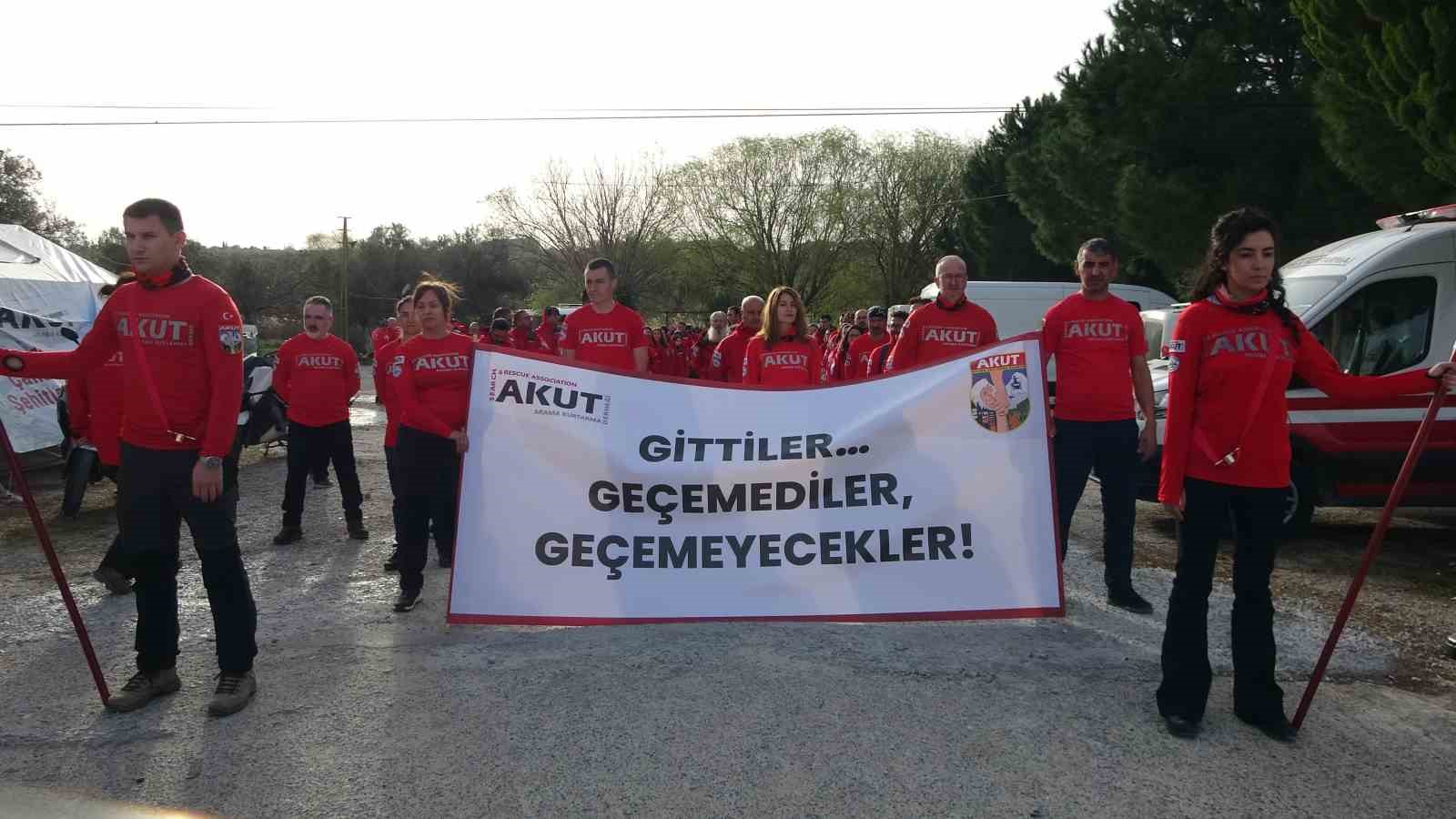 AKUT’tan Çanakkale Zaferi yıl dönümünde anlamlı yürüyüş