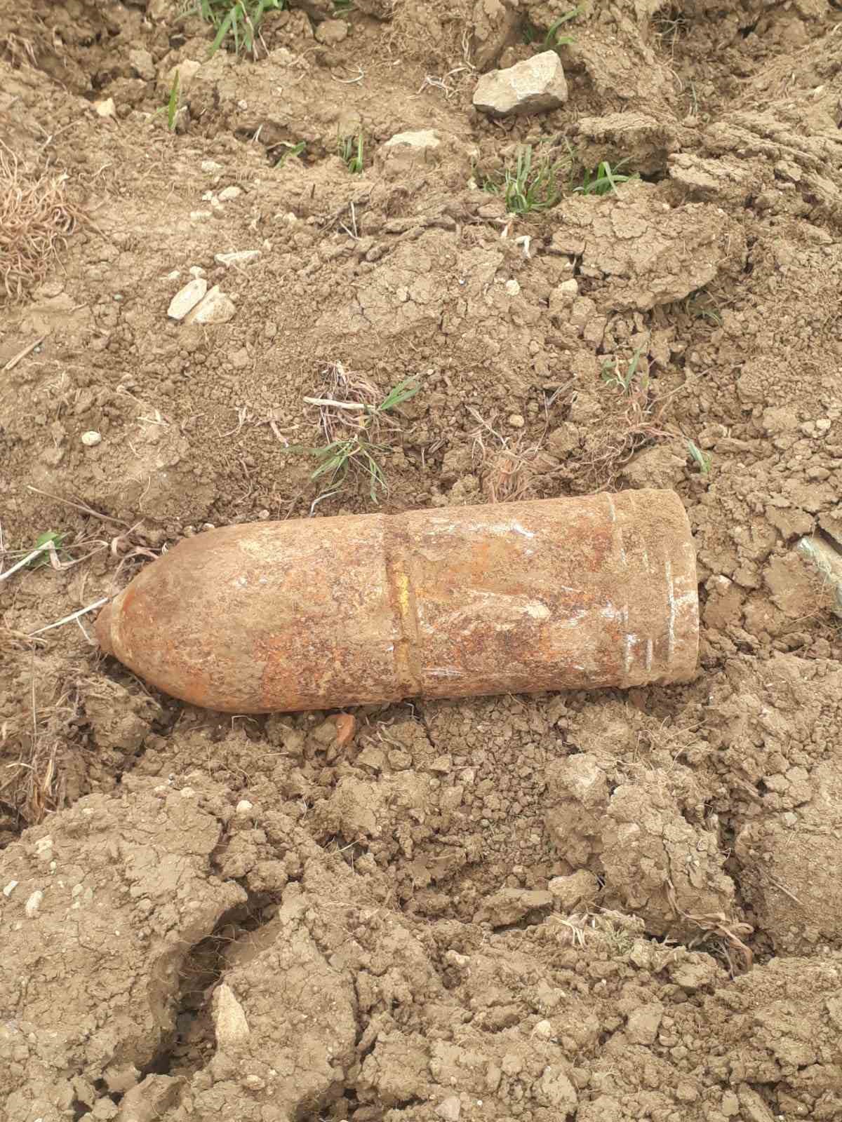 Çanakkale’de mezarlık kazısında bulunan patlamamış top mermisi imha edildi