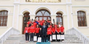 Bilecik’in gururu sporcuları ağırladı