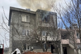 Bandırma’da çıkan ev yangını kontrol altına alındı