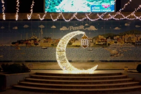 Ramazan ayı için Pendik’te ışıklandırılan caddeler dron ile görüntülendi