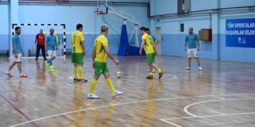 Karacabey Belediyesi’nin Futsal Turnuvası’nda heyecan sona erdi