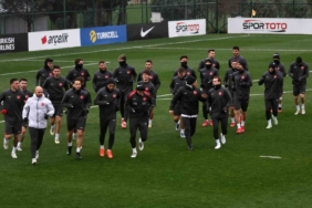 A Milli Takım, sağanak yağmur altında çalıştı