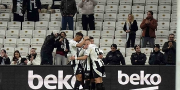 Trendyol Süper Lig: Beşiktaş: 1 - Kayserispor: 0 (İlk yarı)