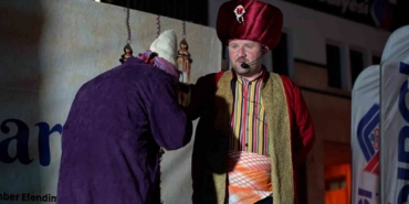 21 yıldır aşkla Karagöz Hacivat’ı yaşatıyor