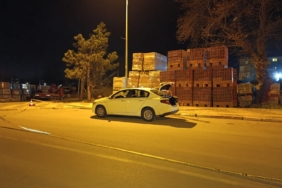 Aracından inerek kendini vuran genç hayatını kaybetti