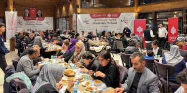 Bursa Vakıflar Bölge Müdürlüğü 125 bin kişiyi aynı sofrada buluşturdu