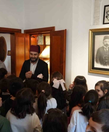 İstiklal Marşı’nın 104’ncü yılı Bağcılar’da düzenlenen etkinlikle kutlandı