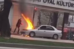 Seyir halindeyken arıza yapan araç alev topuna döndü